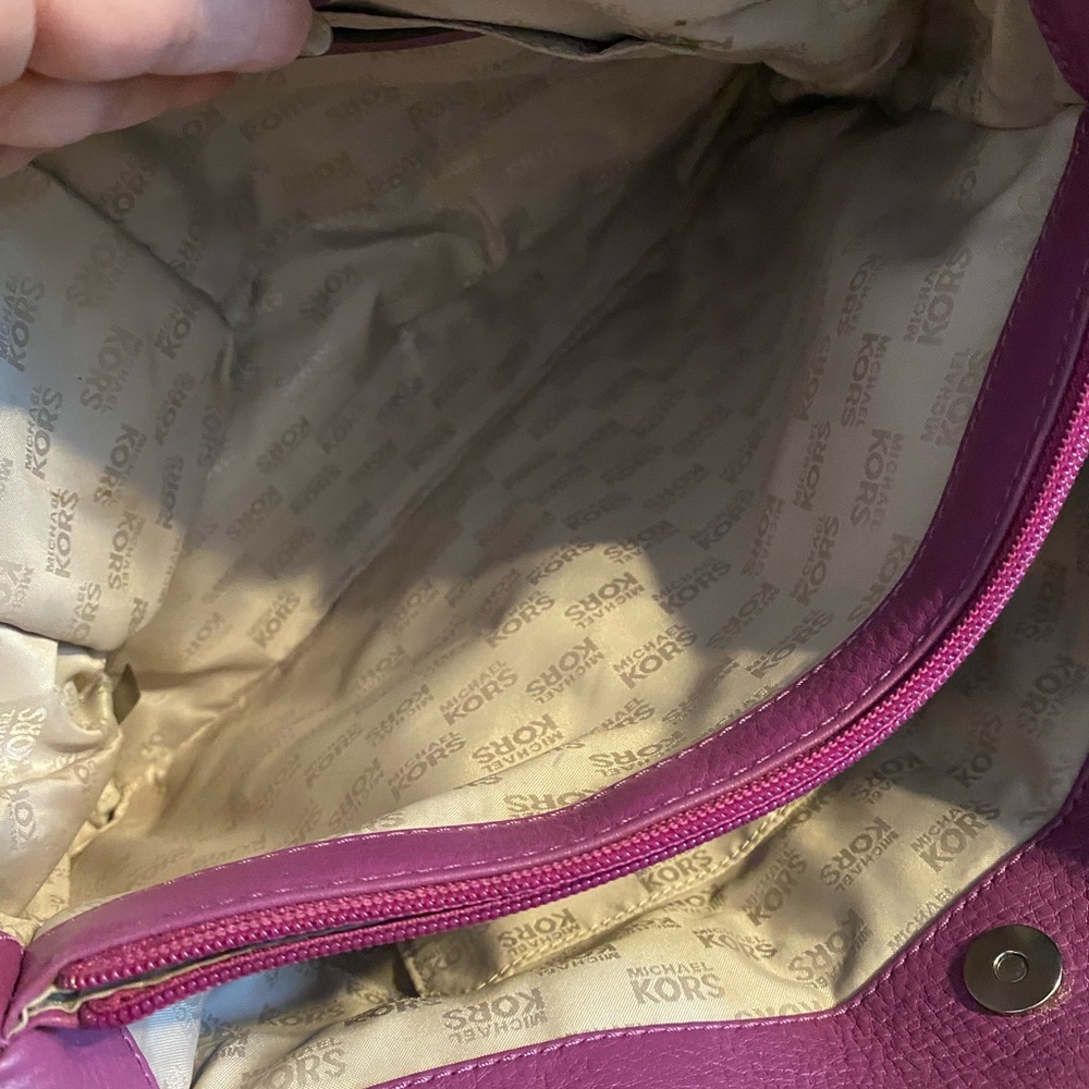 Michael Kors Leather Bag - Picture 5 of 10